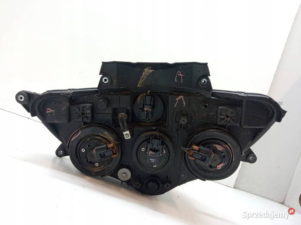 LAMPA PRZÓD EU 11059177 Suzuki GSXR600 K8 K9 L0 Lampy przednie sprzedam