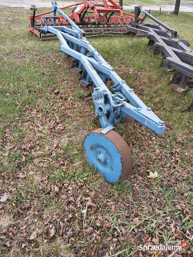 pług podorywkowy 7 skibowy
