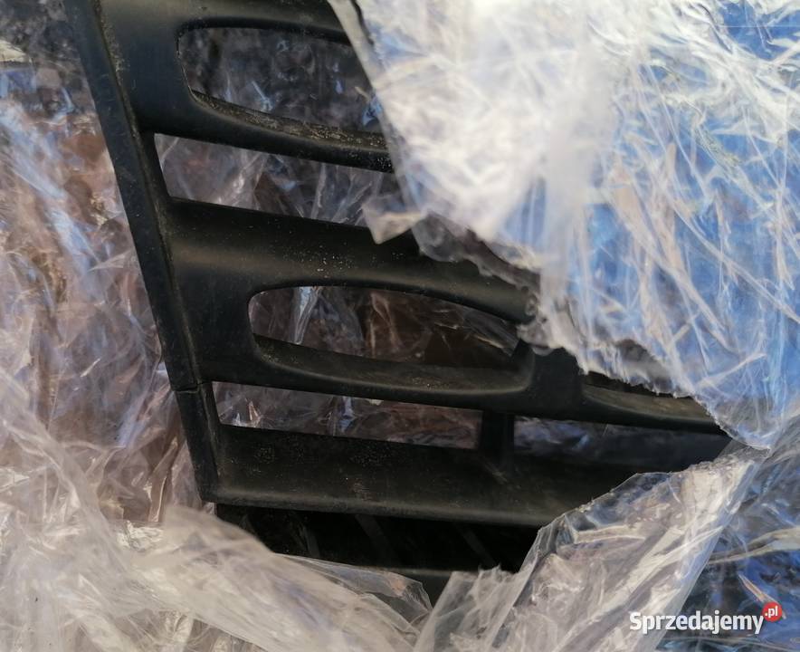 Grill Atrapa Renault Clio 2 lift Ostrowiec Świętokrzyski sprzedam