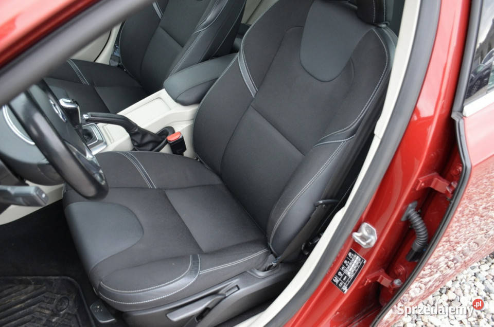 Volvo V40 Zarejestrwane 20D4 190 Full LCD Led manualna Kutno