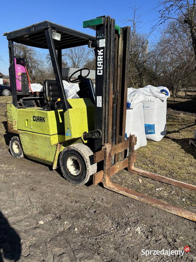 Wózek widłowy clark gaz 15T triplex Wózki widłowe Radomsko
