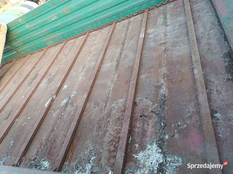 Rozrzutnik obornika Komorów