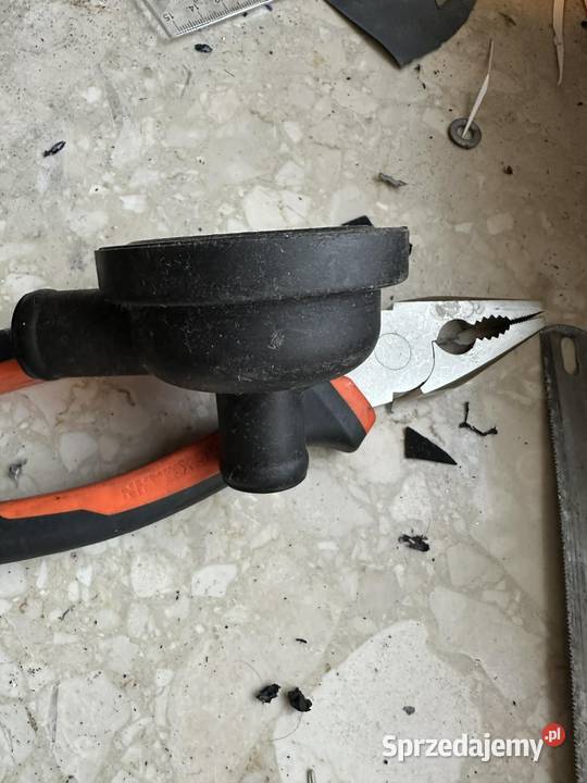 SeparatorZawór odmy 18t 06a 129 101 a osobowe Stalowa Wola