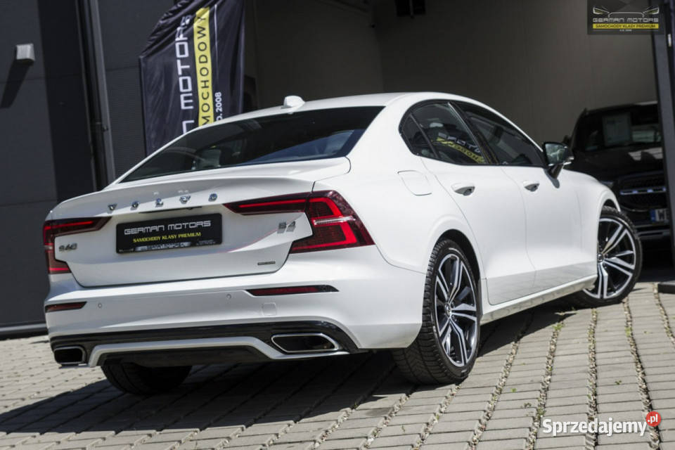 Volvo S60 R Design Blisy LEDY Harman Kardon S60