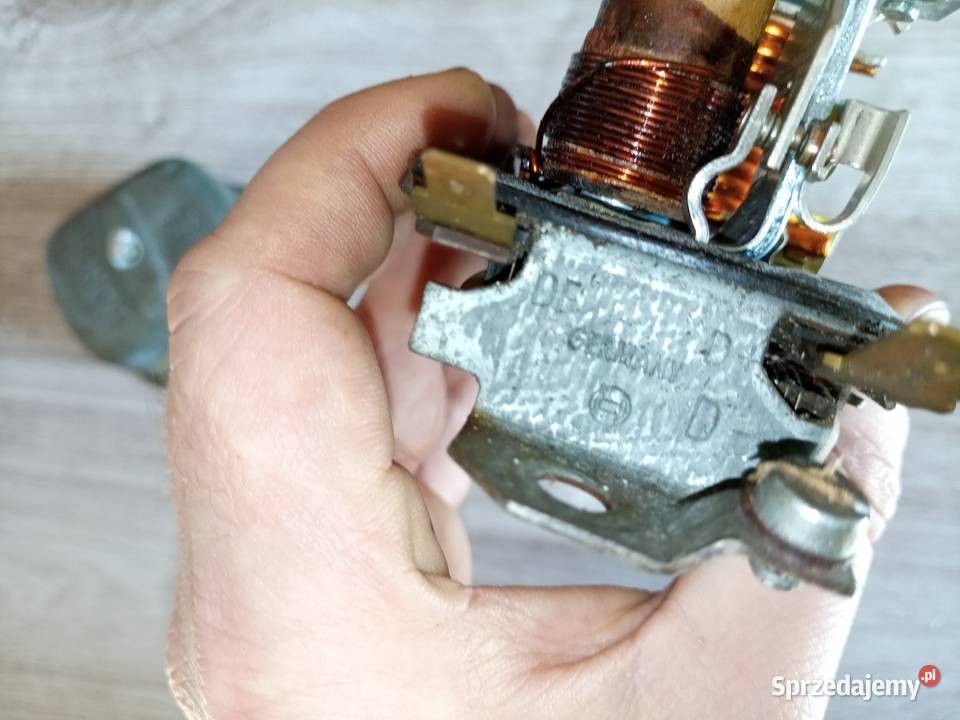 Volkswagen Garbus regulator napięcia Stalowa Wola