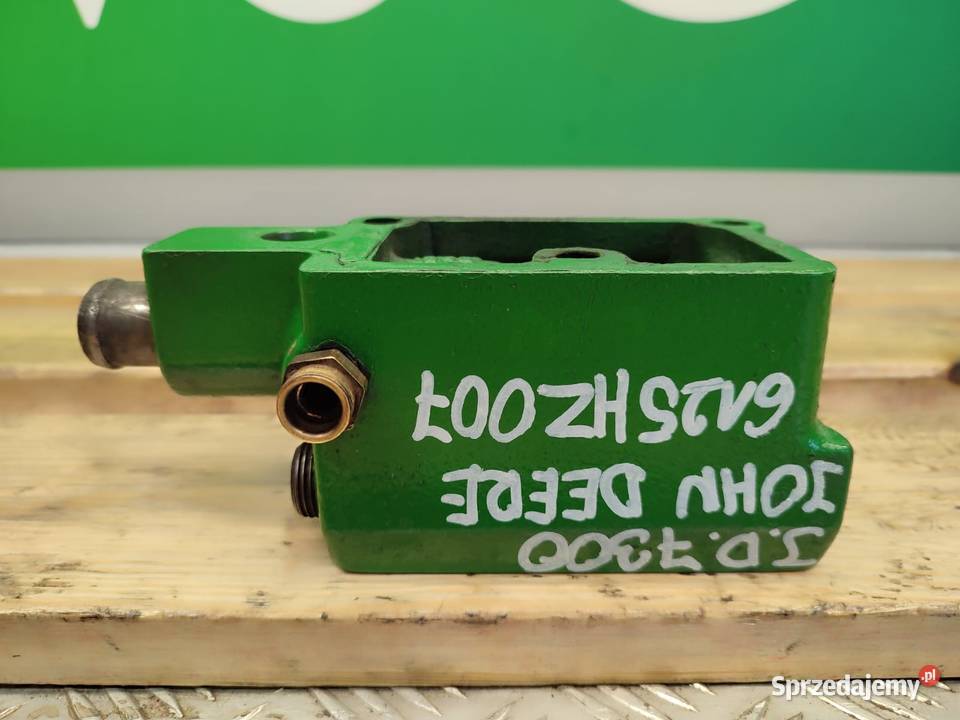 Obudowa termostatu R520362 silnika JOHN DEERE wielkopolskie