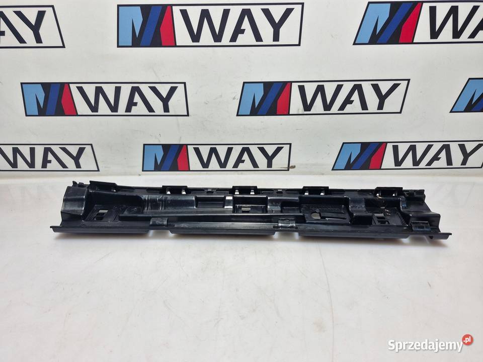 BMW X1 F48 ŚLIZG PROGU LEWY 7332331