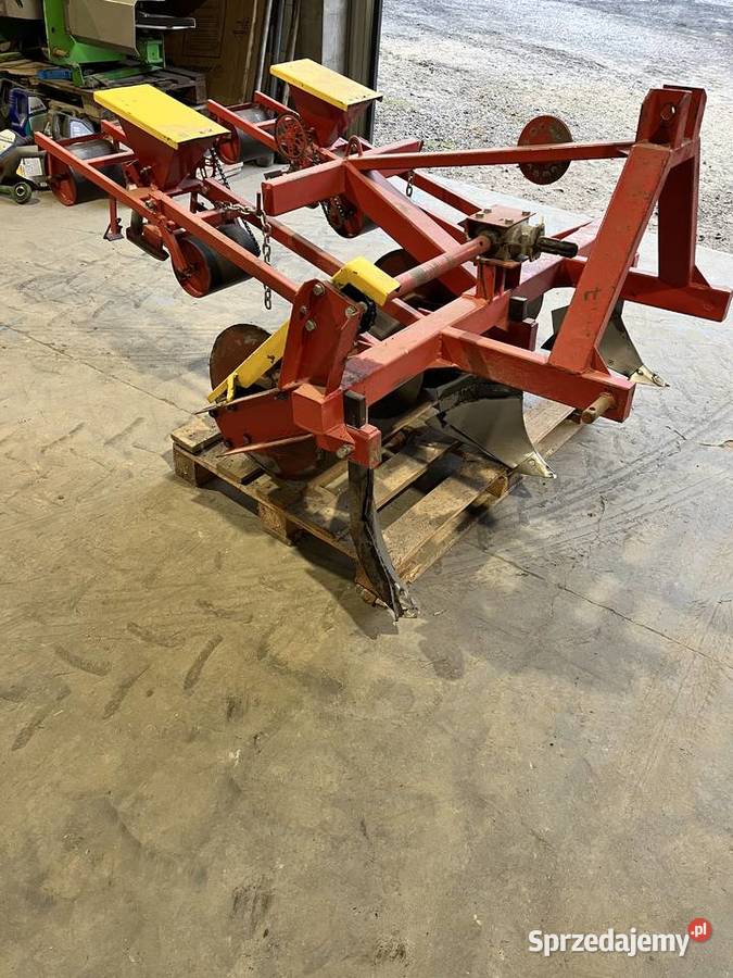 Redliniarka z siewniczkami Siewniki i sadzarki lubelskie Piaski