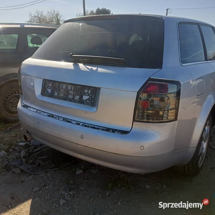Audi A4 B6 kombi Avant lampy tył tylne komplet osobowe łódzkie Sieradz