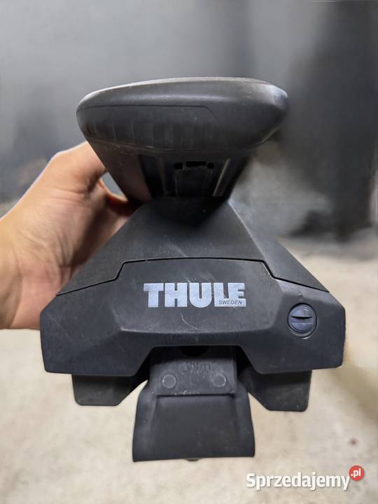 sprzedam komplet relingów thule do golfa 75 Radom