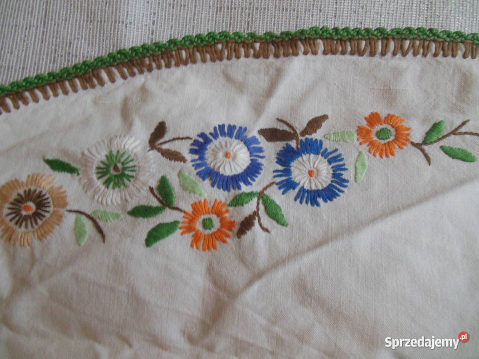 Serweta owalna haftowana ręcznie Kielce