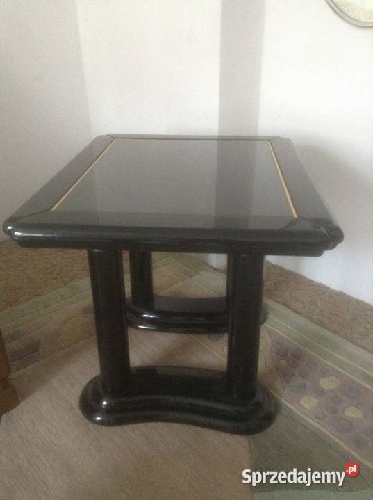 Stolik drewnany okolicznościowy na kolumnowych Opole sprzedam