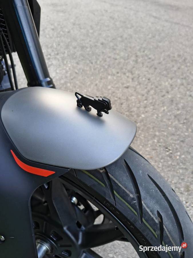 Benelli Leoncino 125 2022 przebieg 2600 Jaworzno