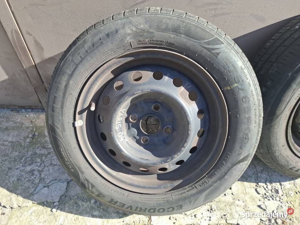 Felgi stalowe 14 Toyota Yaris z oponami letnimi Samochodowe Katowice