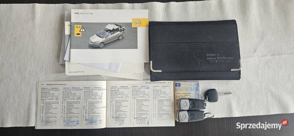 Opel Astra Kabriolet 19 CDTI 150 COSMO Rok produkcji 2009 Częstochowa