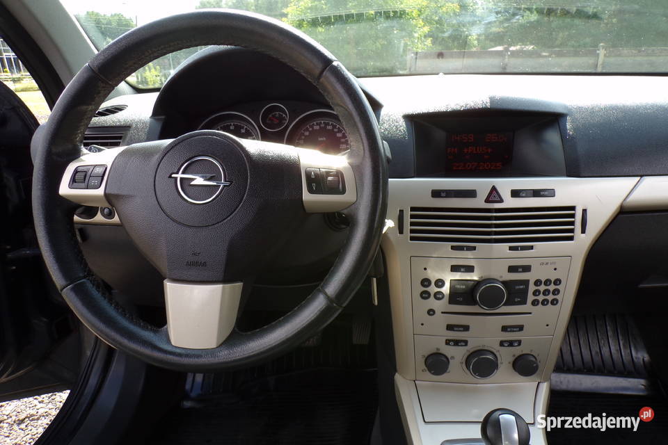 Opel Astra H 16BenzLPG 115 Zarejestrowana Ładny immobilizer sprzedam
