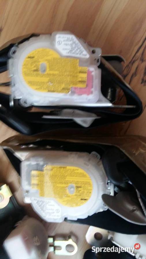 Sprzedam pasy bezpieczeństwaToyota Verso Pozostałe Rudna