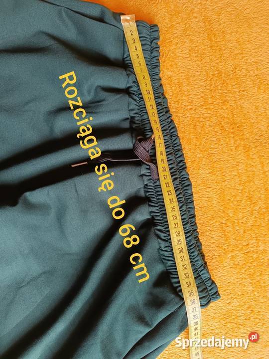 Komplet bluza i spodnie ciemna zieleń masełko Garsonki i kostiumy