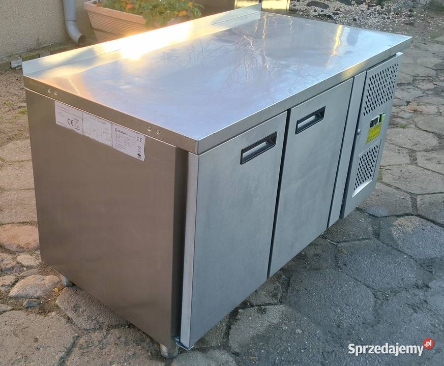 Stół chłodniczy gastronomiczny 136x70x85