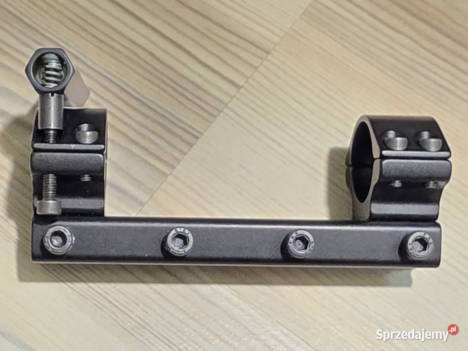 Montaż optyki Sportsmatch 1 poziomica