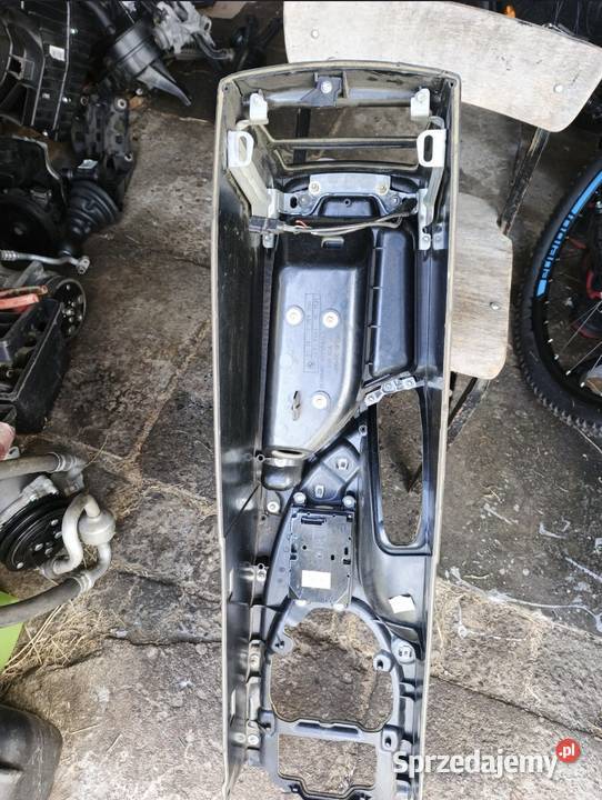 Podłokietnik BMW 5 touring E61 Skarżysko-Kamienna