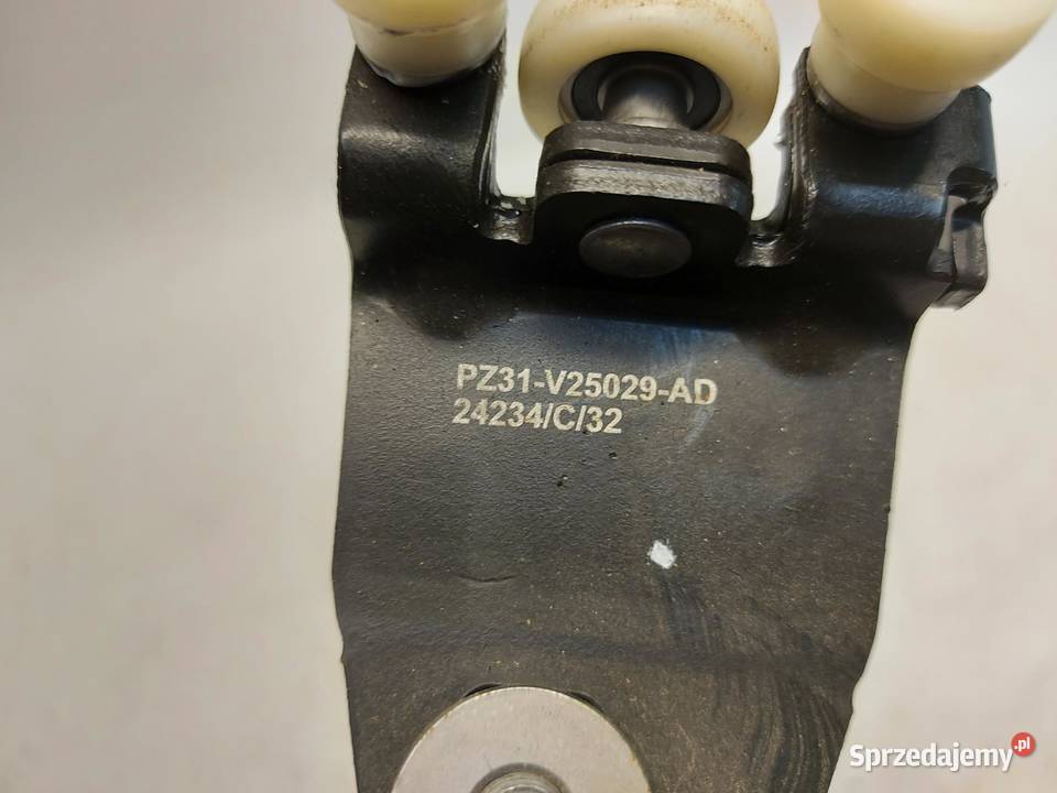 Transit Custom II rolka drzwi suwanych lewa tył Zawiasy, bolce i prowadnice sprzedam