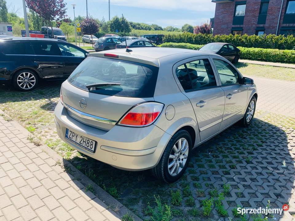 Opel astra benzyna automat alufelgi komputer pokładowy Szczecin