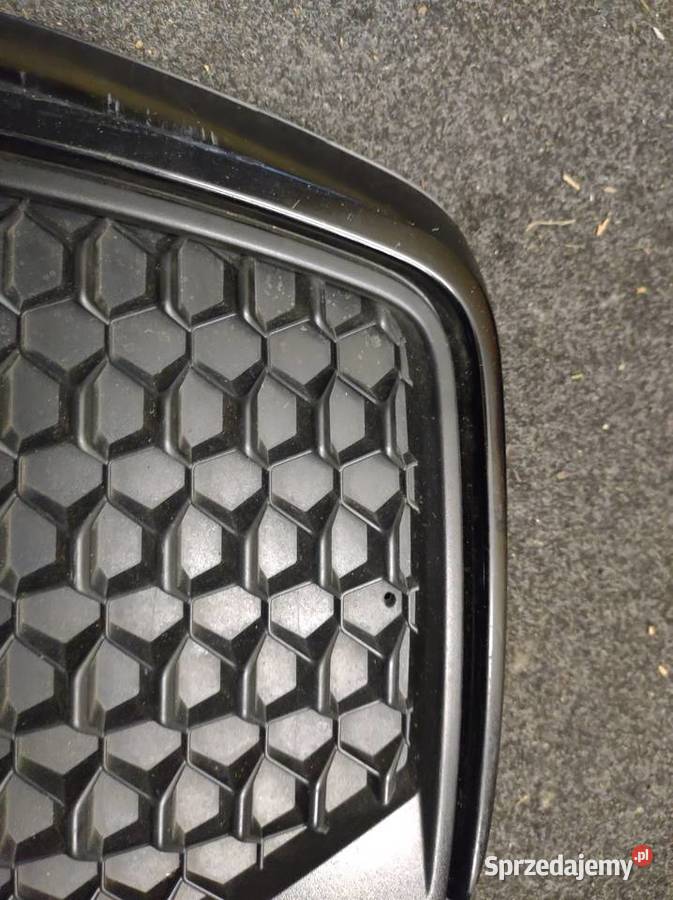 Atrapa zderzaka prawa Audi A1 2019 SLINE osobowe małopolskie