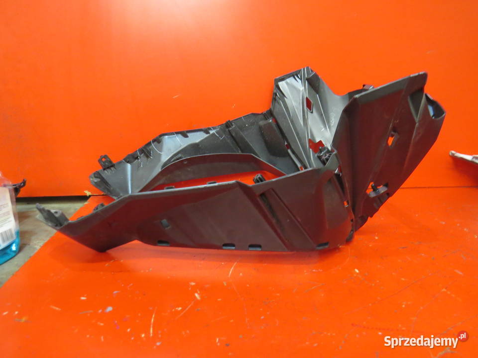 PIAGGIO FLY VESPA 50 125 CZACHA CZASZA OWIEWKA