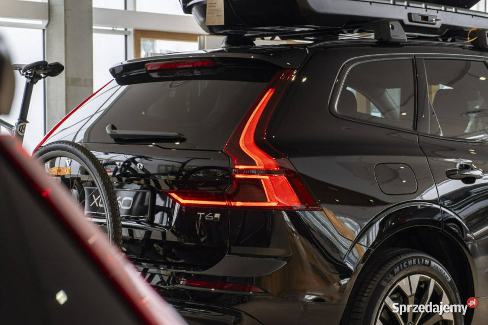Volvo XC 60 Ultra Dark T6 eAWD plugin hybrid 253 Łódź