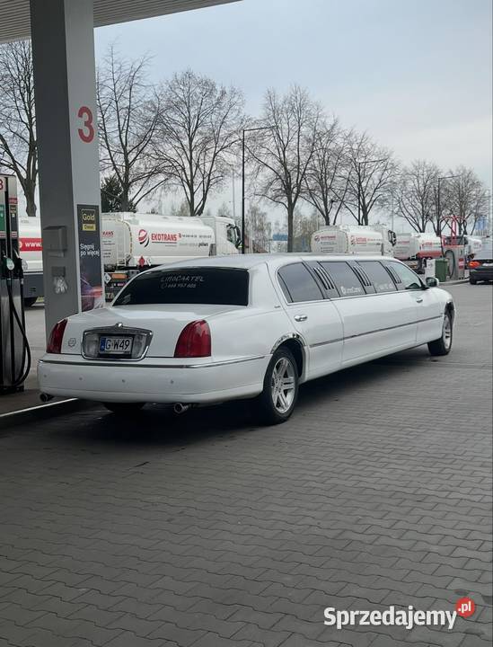 Limuzyna Lincoln Town car 85 metra zadbana automatyczna
