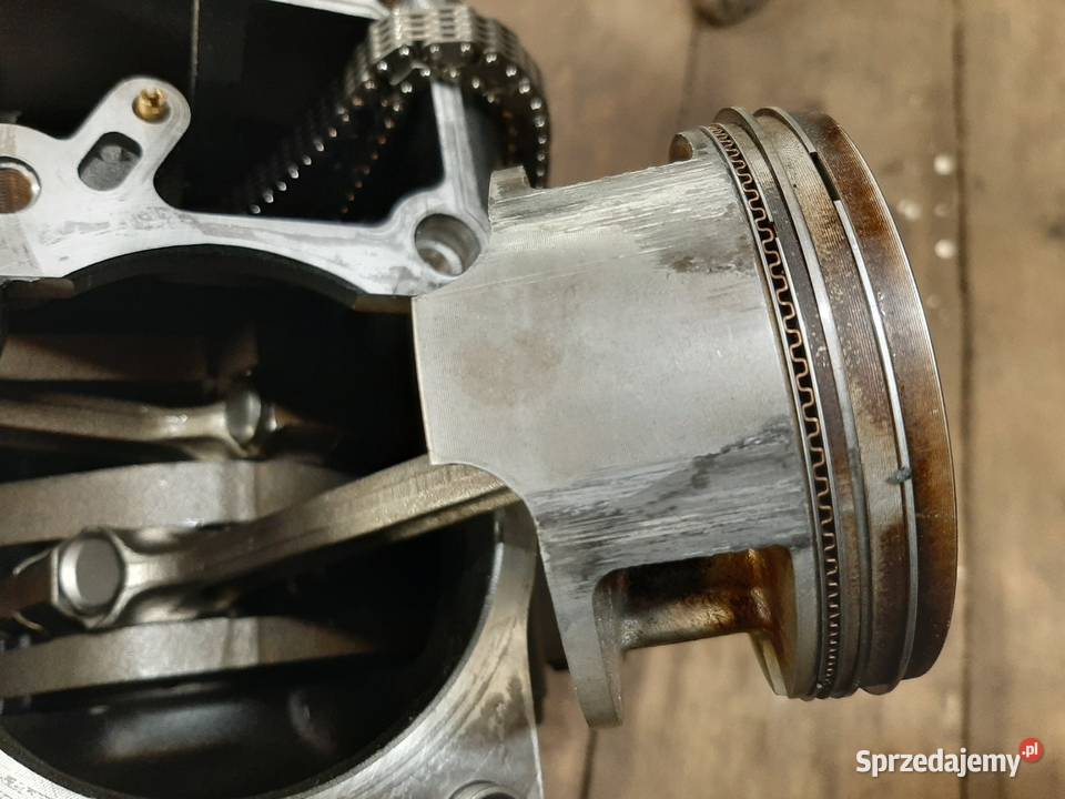 Suzuki VZ 800 Intruder silnik 2006 M800