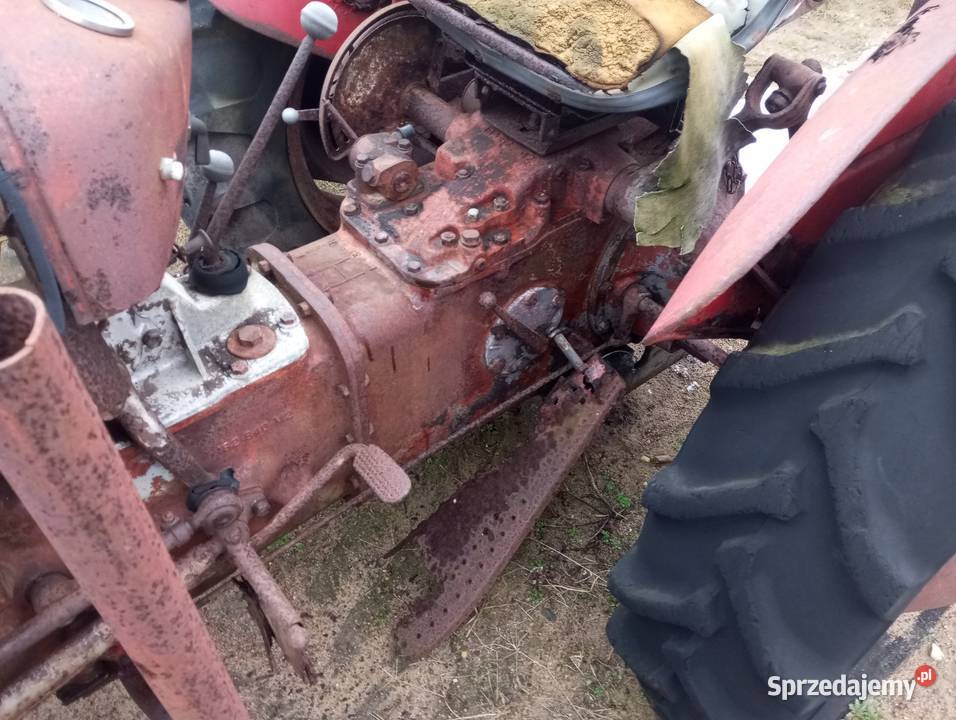 Ciągnik Massey Ferguson 35