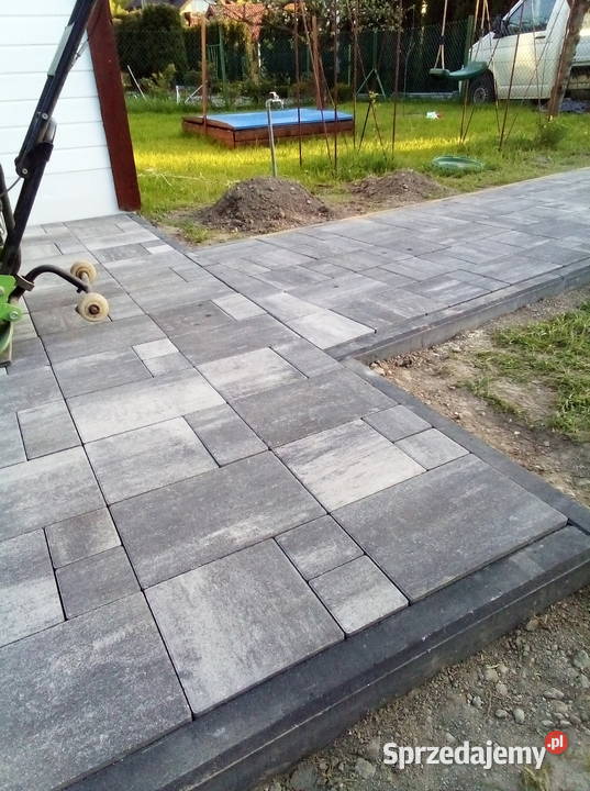 Układanie kostki brukowej do kontaktu Morawica