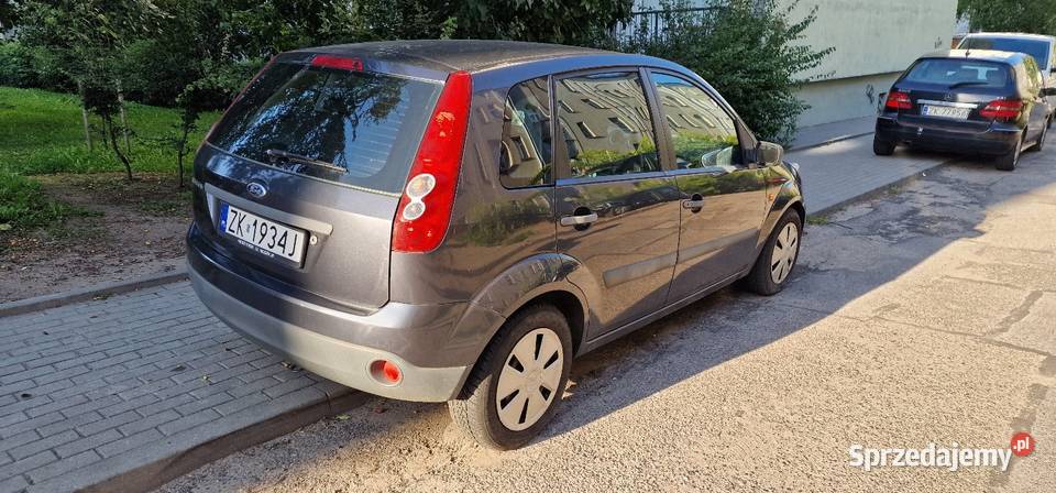 Ford Fiesta 13 benzyna 2006r benzyna Koszalin