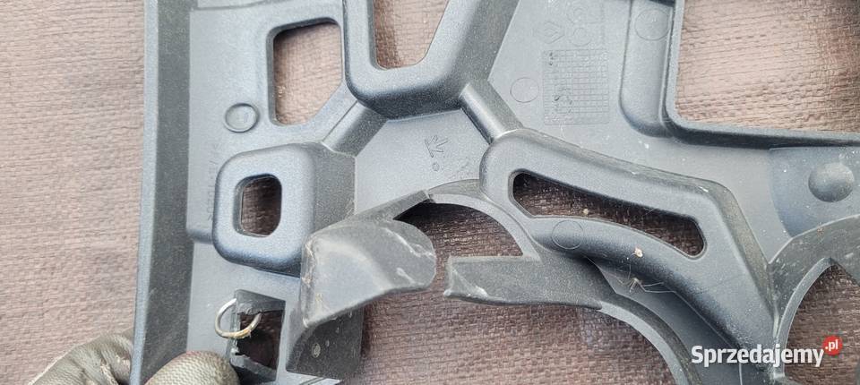 RENAULT MEGANE IV HB ŚLIZG ZDERZAKA TYŁ LEWY śląskie Ruda Śląska