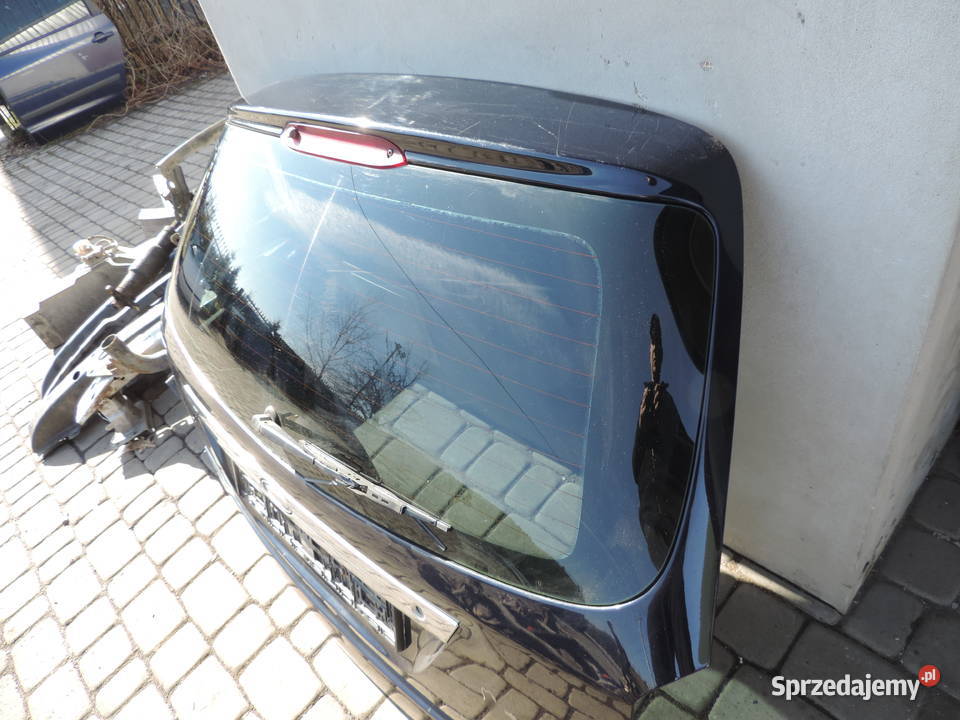 FORD FOCUS MK1 KOMBI KLAPA BAGAŻNIKA TYŁ Rok produkcji 2002