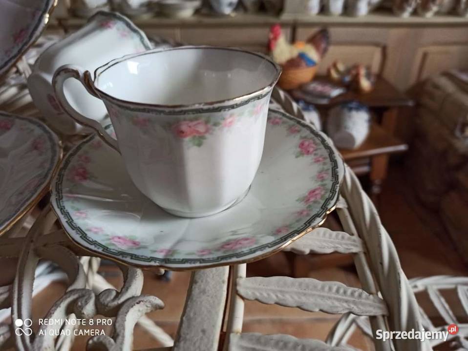 Filiżanka karbowana Z talerzykiem deserowym Porcelana i szkło