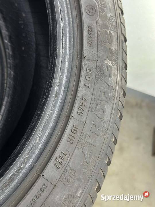 Opony zimowe Dunlop 225 50 17 17cale Harta