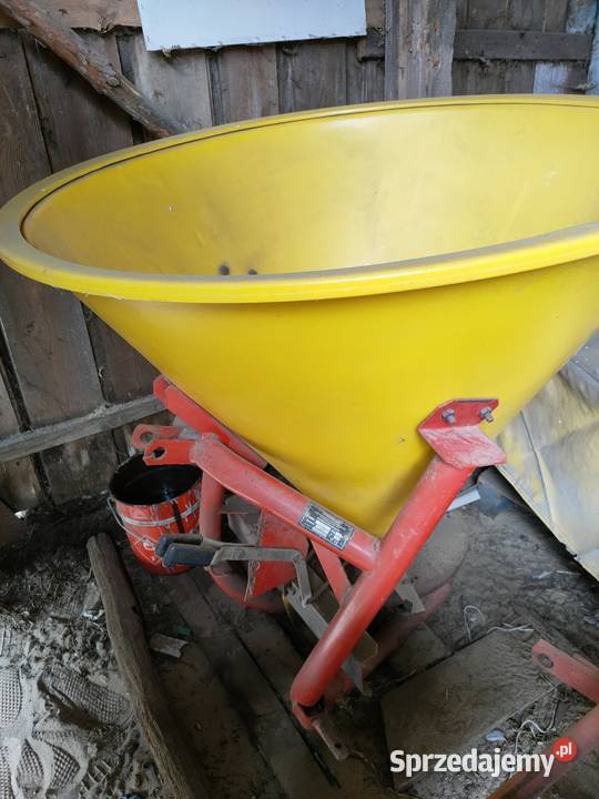 Rozsiewacz do nawozów nieuszkodzony Grabów nad Pilicą