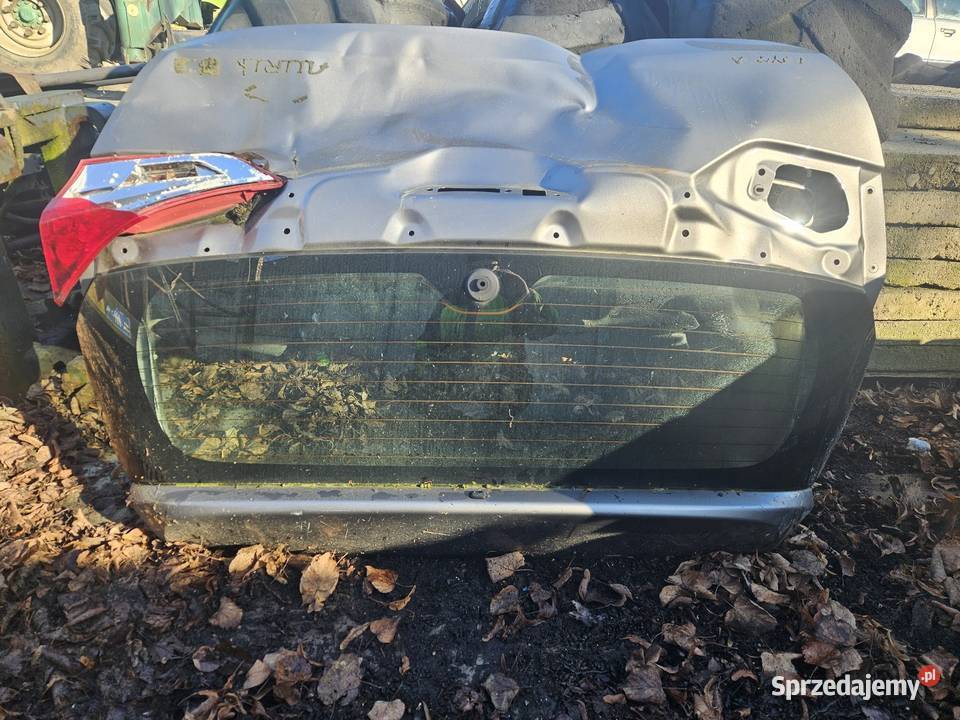 Toyota Auris II 2013r szyba tylna wielkopolskie