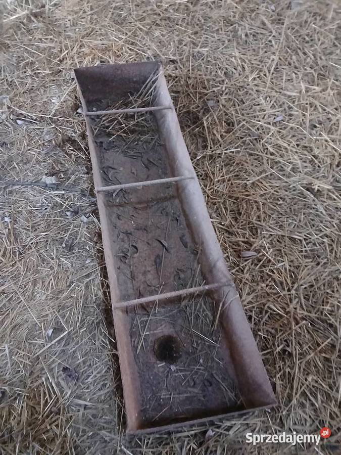 Duże Koryto zwierzęce trzoda bydło kozy owce Moszyny