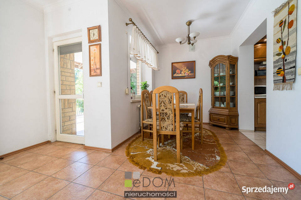 Rodzinny dom w zabudowie bliźniaczej Chwalęcice