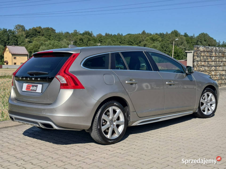 Volvo V60 20 diesel 150 automat skóra xenon Kęty sprzedam