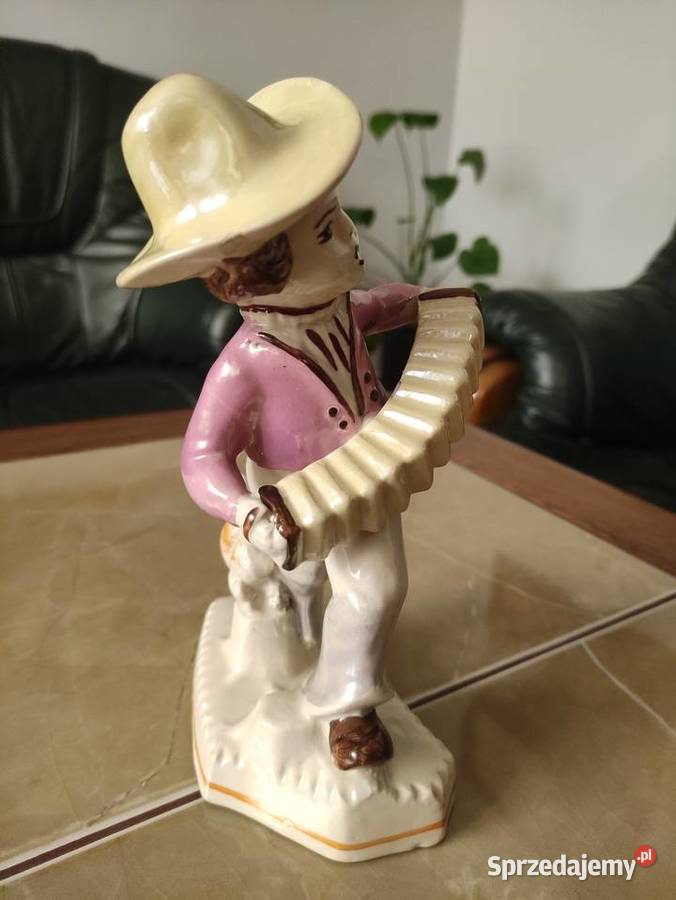 Figurka porcelanowa Grajek Z Buksowicz STEATYT