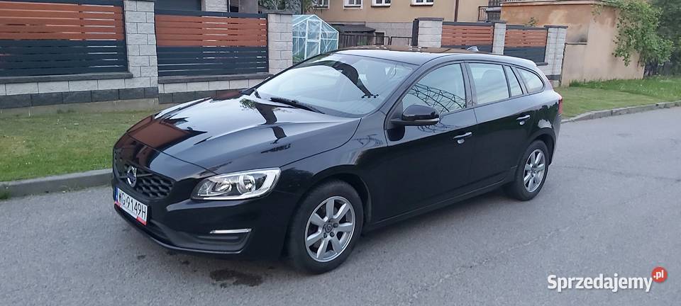VOLVO V60 2015r 16 d2 faktura vat 23 navi Rok produkcji 2015