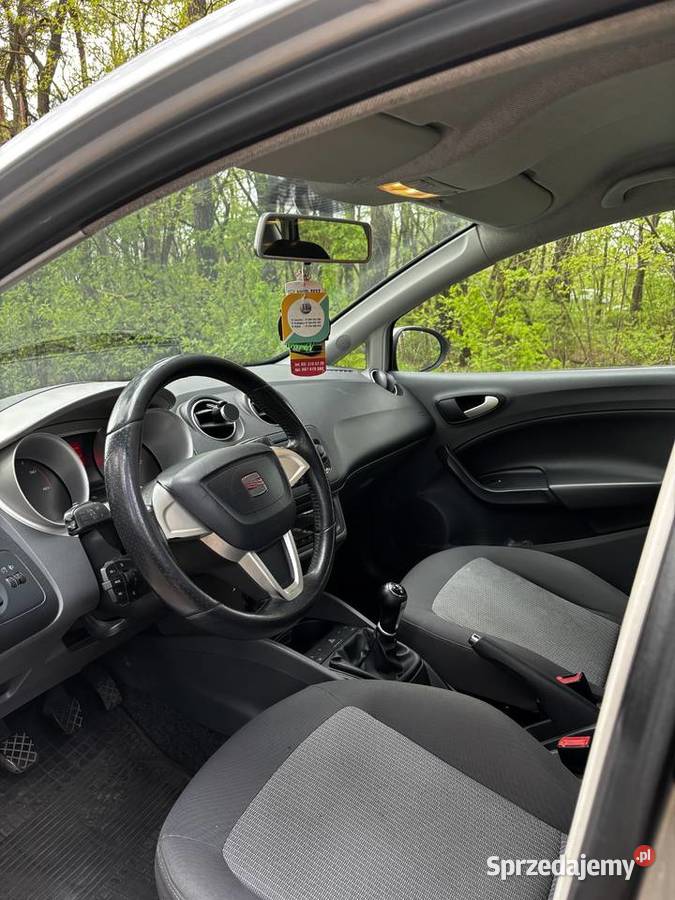 Sprzedam auto gniazdo AUX Ewinów