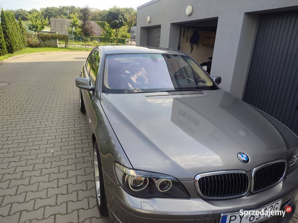 BMW E65 750 i