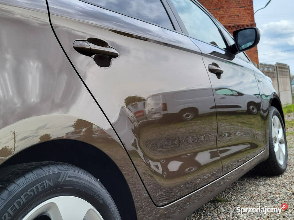 Kia Carens 7osobowyalutempomatz Niemiec IV 2013 Samochody osobowe Dąbrowa