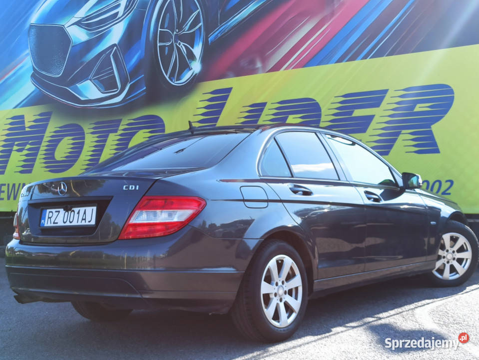 MERCEDESBENZ CCLASS Rok produkcji 2010 Rzeszów